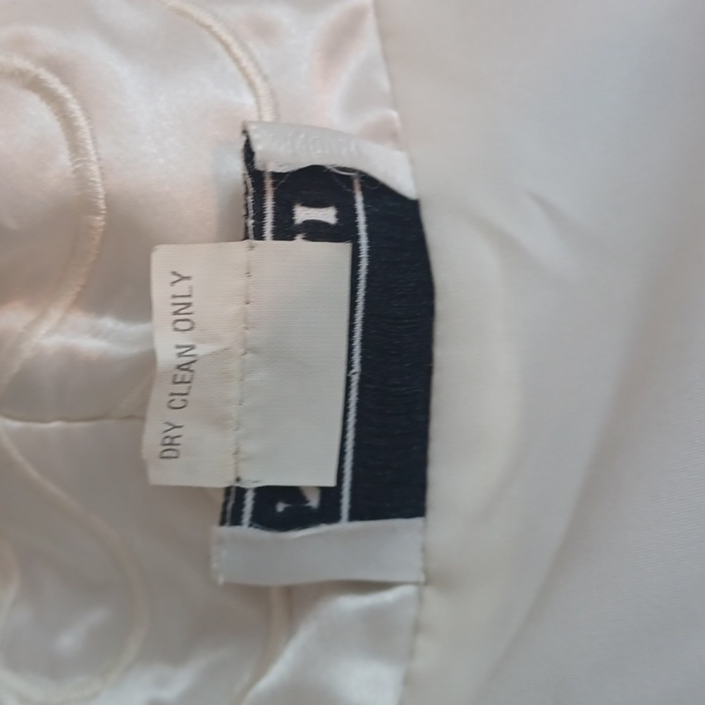 Vintage Natori Bathrobe - Picture 12 of 12